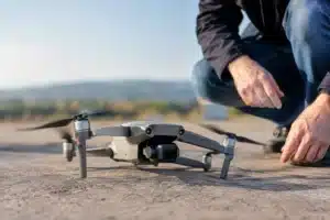 O que fazer com drone vibrando após aterrissagem forte